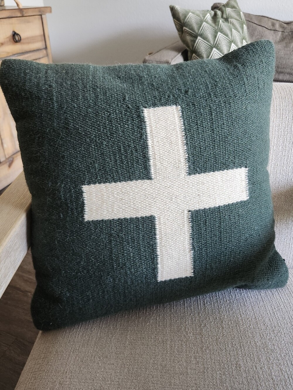Creative Co-Op NWT Green/Natural Swiss Cross Wool Decorative Accent Pillow 20"